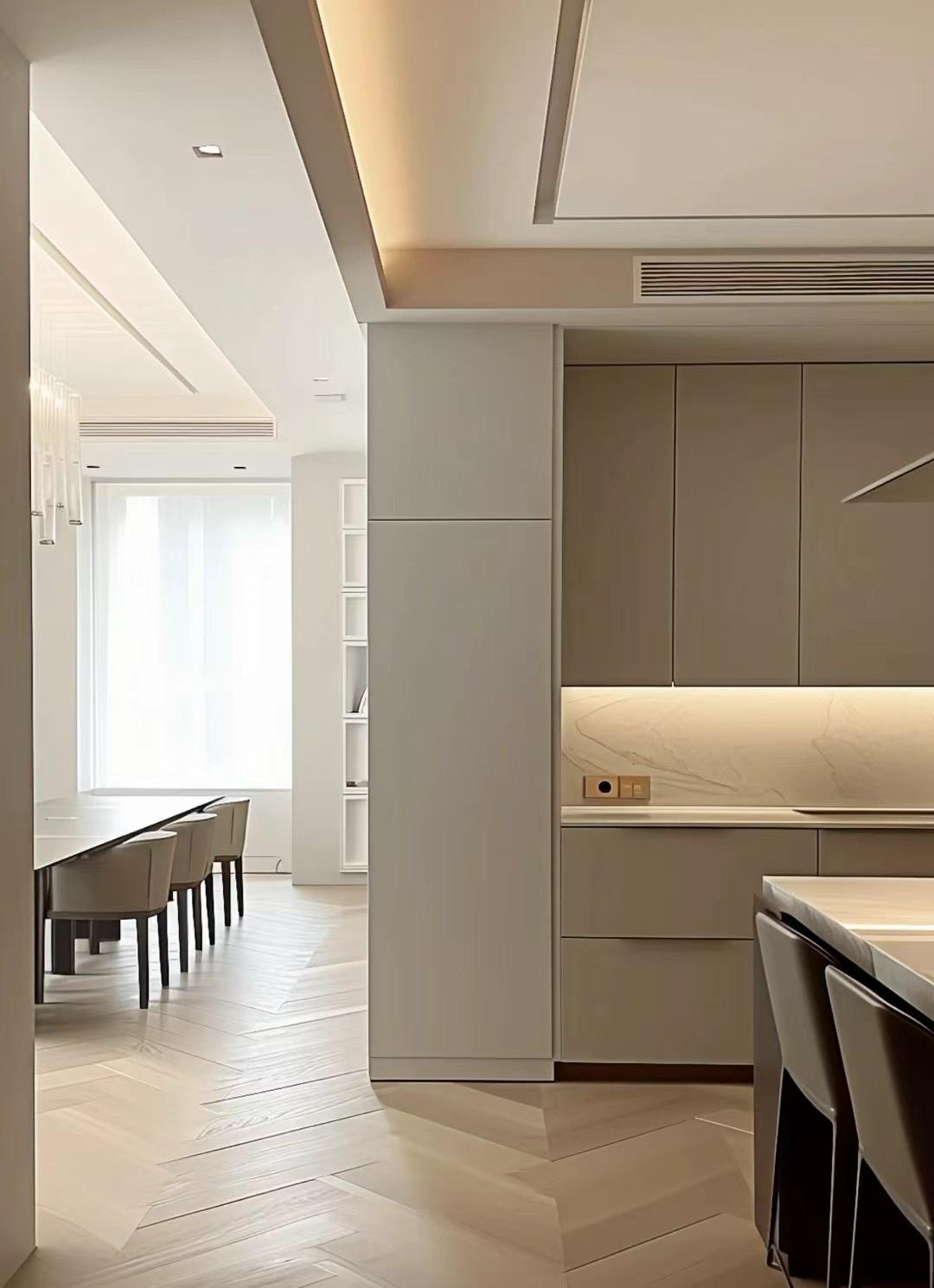 Chic French Light Style